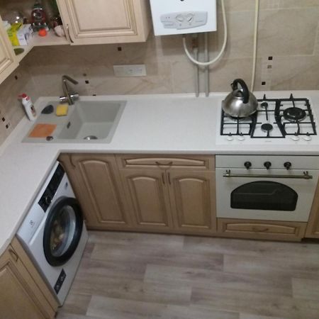 Сozy Appartment Near Metro Station "23 Avgusta" Kharkiv Exterior photo
